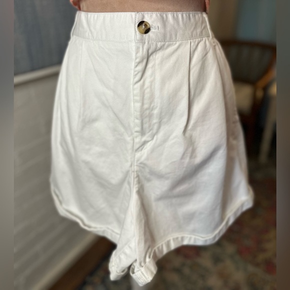 BDG White 100% Cotton High Waist Cuffed Shorts - Picture 7 of 15